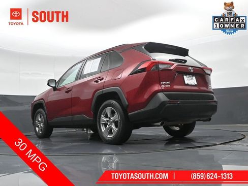 Used 2025 Toyota RAV4 XLE AWD/4WD image 41