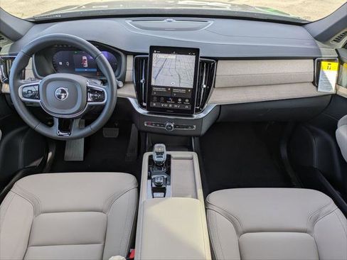 New 2026 Volvo XC90 T8 Plus w/ Protection Package Premier AWD/4WD image 11