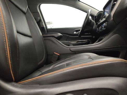 Used 2021 GMC Acadia AT4 w/ Preferred Package AWD/4WD image 21