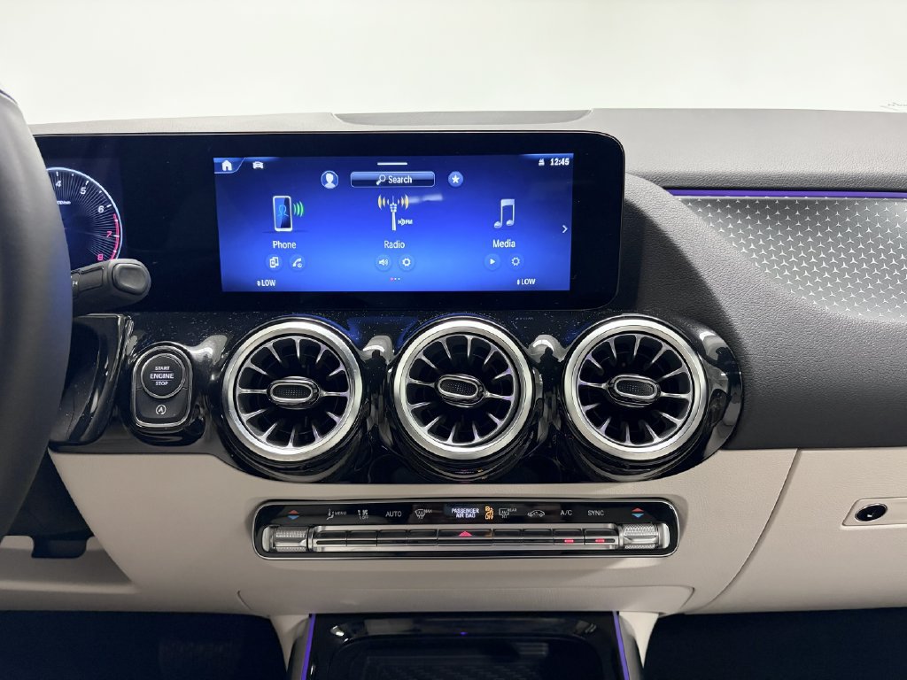 Certified 2025 Mercedes-Benz GLA 250 4MATIC image 20