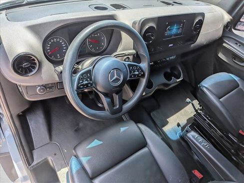 Used 2023 Mercedes-Benz Sprinter 2500 w/ Acoustic Package image 10
