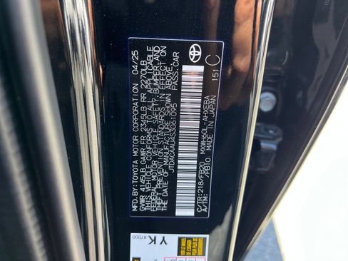 Used 2025 Toyota Prius LE FWD image 27