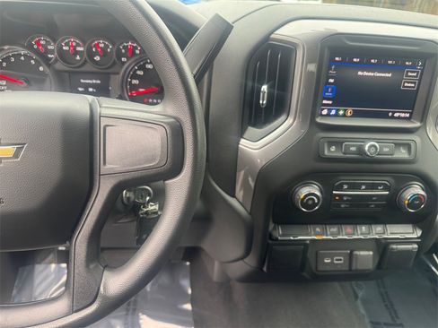 Used 2021 Chevrolet Silverado 1500 Custom image 29