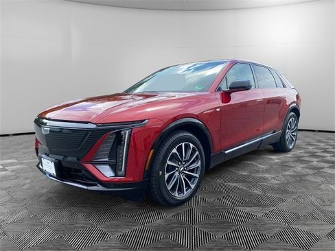 New 2025 Cadillac Lyriq Sport image 1