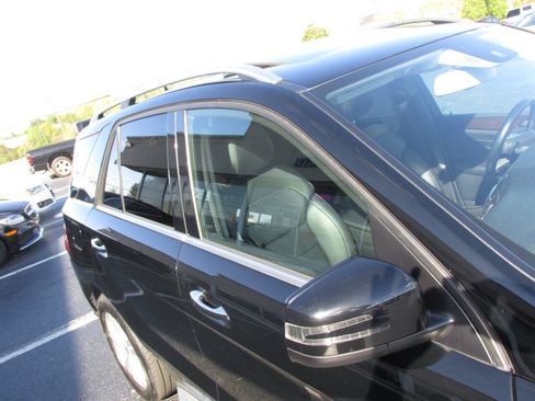 Used 2015 Mercedes-Benz ML 350 4MATIC image 39