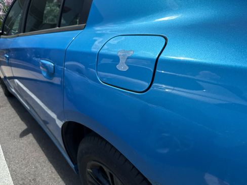 Used 2023 Dodge Charger SXT RWD image 4