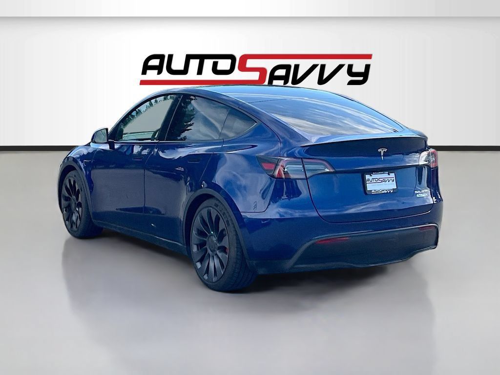 Used 2024 Tesla Model Y Performance AWD/4WD image 5