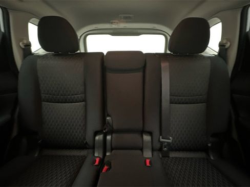 Certified 2017 Nissan Rogue SV w/ SV Premium Package image 14