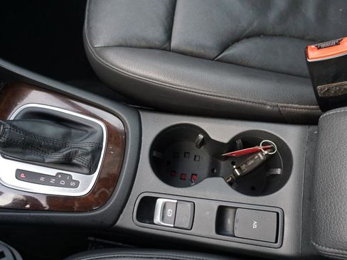 Used 2016 Audi Q3 2.0T Premium Plus w/ Technology Package image 31