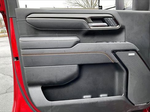 Used 2025 GMC Sierra 3500 AT4 w/ AT4 Premium Plus Package image 27