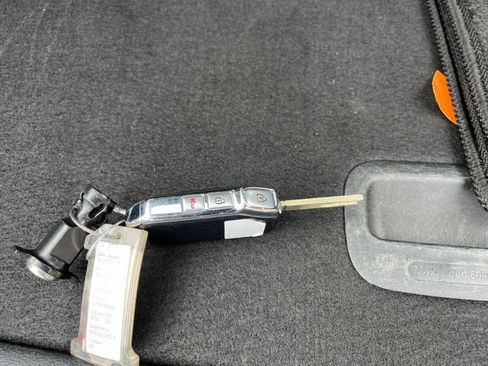 Used 2025 Kia Sportage LX image 21