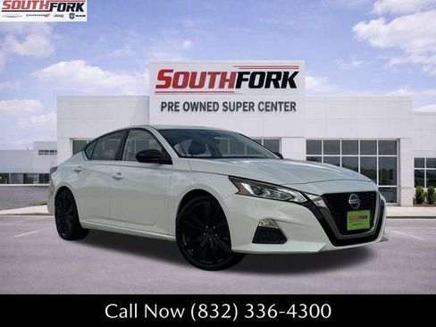 Used 2020 Nissan Altima 2.5 SR image 1