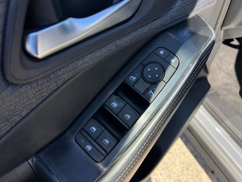 Certified 2023 Nissan Rogue SV image 15