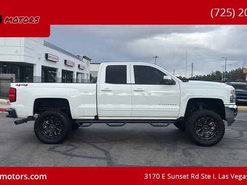 Used 2018 Chevrolet Silverado 1500 LT AWD/4WD image 5