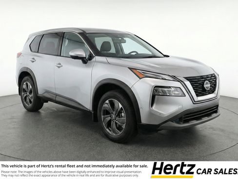 Used 2025 Nissan Rogue SV image 1