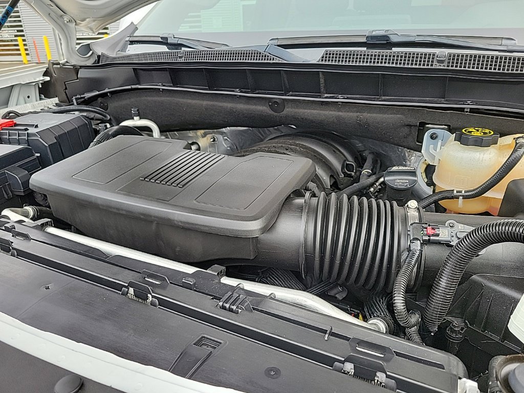 Used 2023 Chevrolet Suburban RST AWD/4WD image 35