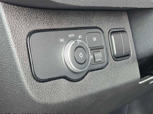 Used 2025 Mercedes-Benz Sprinter 2500 image 26