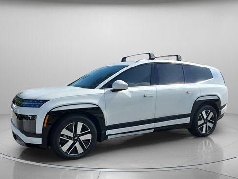 New 2026 Hyundai Ioniq 9 SEL AWD/4WD image 2