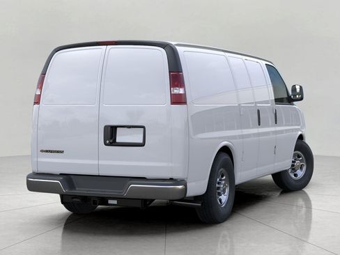 New 2026 Chevrolet Express 2500 w/ Driver Convenience Package RWD image 4