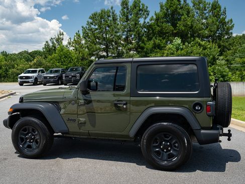 Used 2023 Jeep Wrangler Sport AWD/4WD image 7