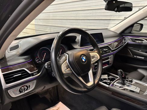 Used 2018 BMW 750i xDrive AWD/4WD image 13