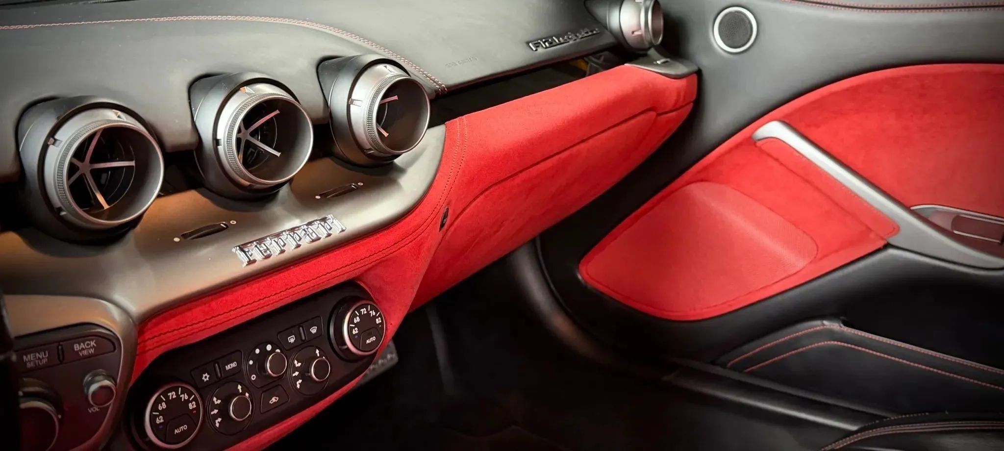 Used 2015 Ferrari F12 Berlinetta RWD image 35