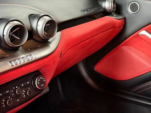 Used 2015 Ferrari F12 Berlinetta RWD image 35