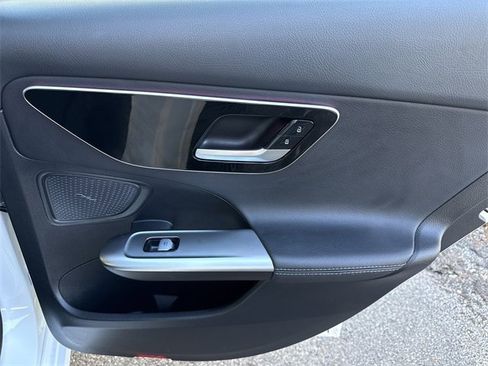 Used 2024 Mercedes-Benz C 300 Sedan image 32