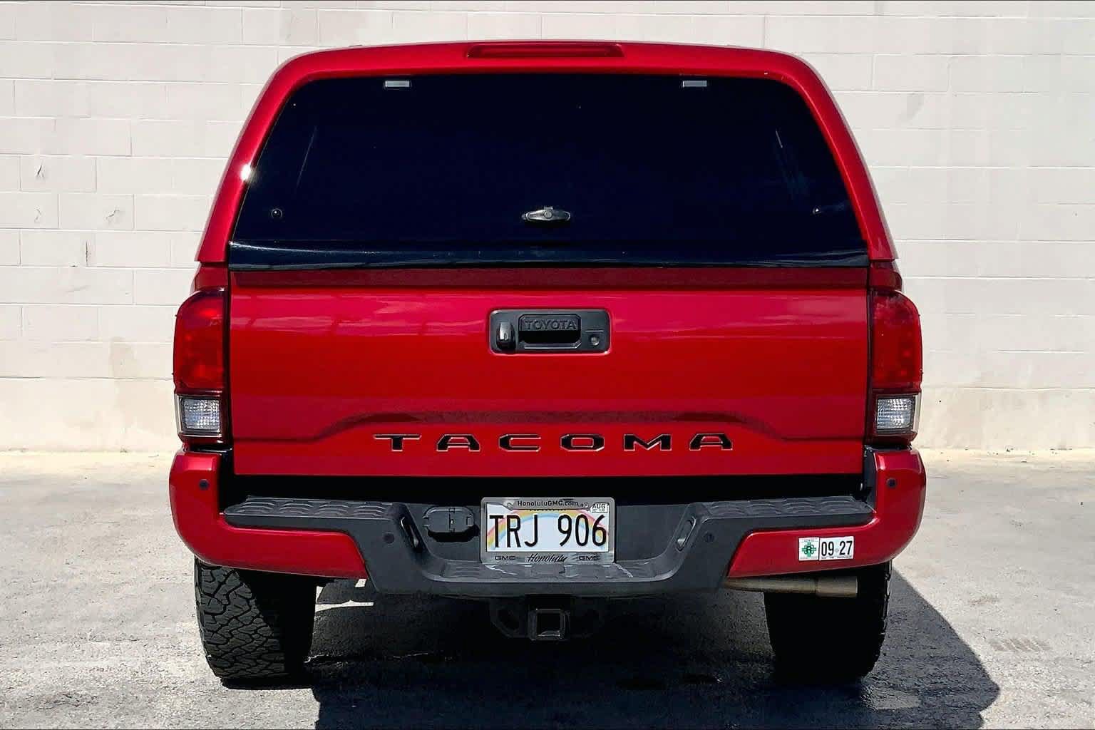 Used 2018 Toyota Tacoma TRD Sport RWD image 5
