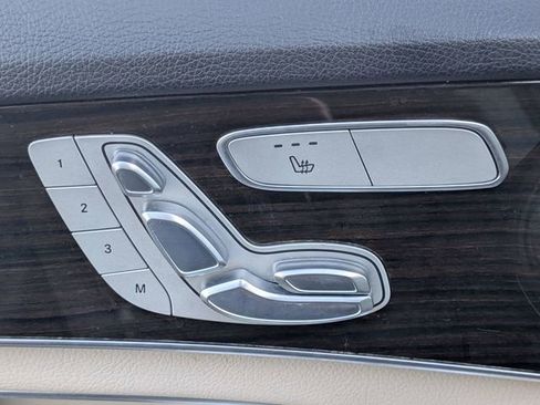 Used 2017 Mercedes-Benz C 300 4MATIC Sedan image 19