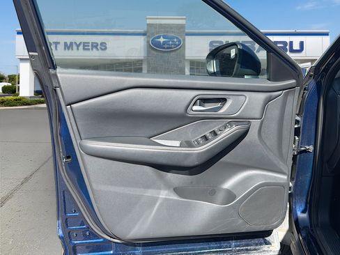 Used 2025 Nissan Rogue SV image 21