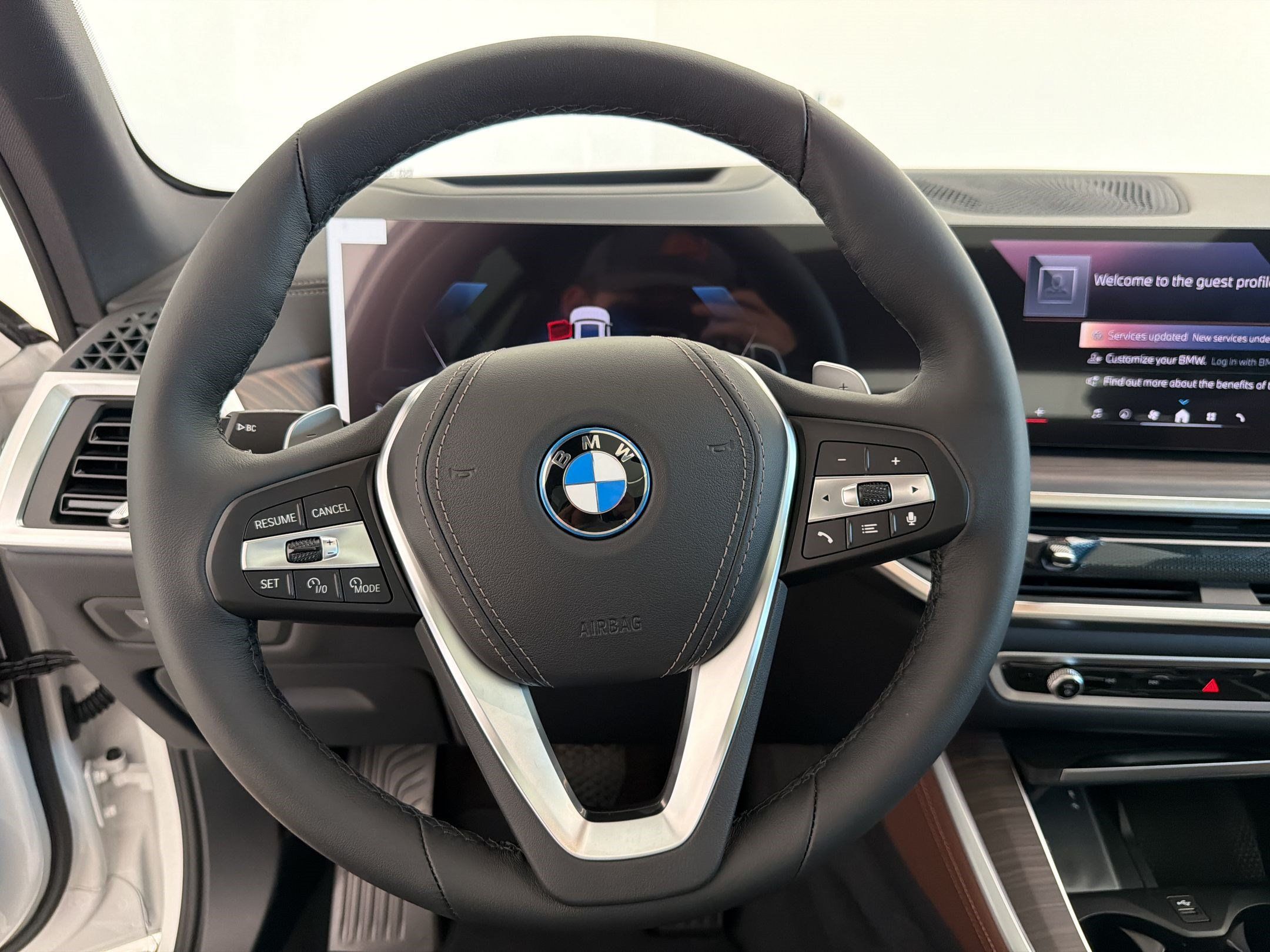 New 2026 BMW X5 xDrive50e w/ Climate Comfort Package AWD/4WD image 11