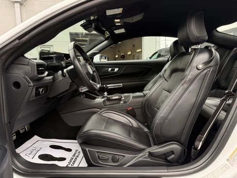 Used 2025 Ford Mustang GT Premium w/ GT Performance Package RWD image 19