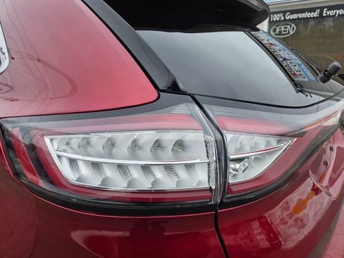 Used 2016 Ford Edge Titanium w/ Technology Package image 14