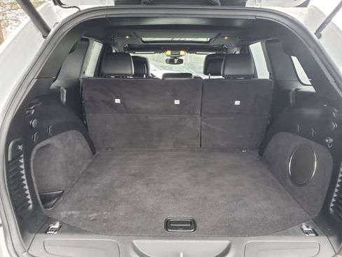 Used 2020 Jeep Grand Cherokee Limited w/ Luxury Group II image 10