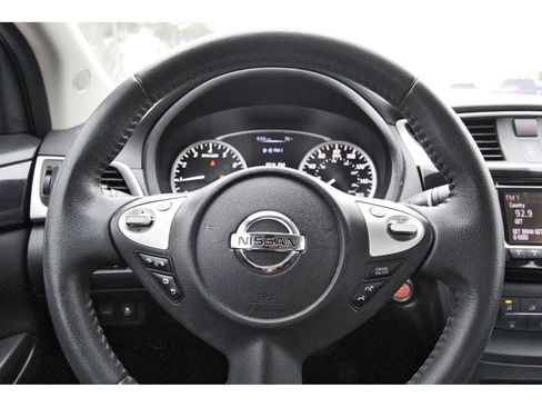 Used 2016 Nissan Sentra SV FWD image 15
