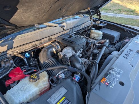 Used 2014 GMC Sierra 3500 Denali image 29