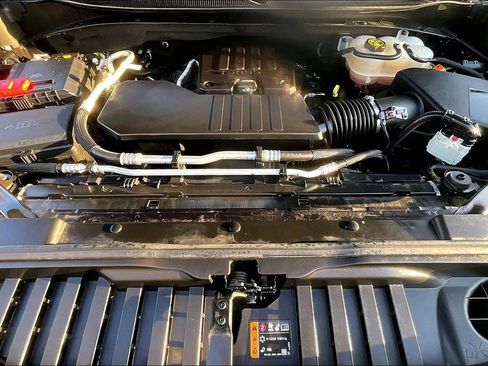 Used 2023 Chevrolet Silverado 1500 LT Trail Boss w/ Protection Package image 10