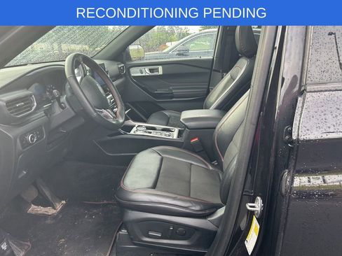 Used 2023 Ford Explorer ST-Line w/ Class IV Trailer Tow Package AWD/4WD image 8