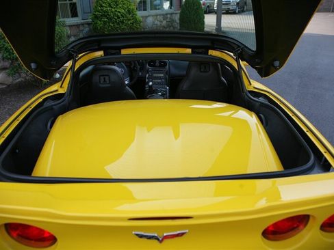 Used 2011 Chevrolet Corvette Grand Sport RWD image 9