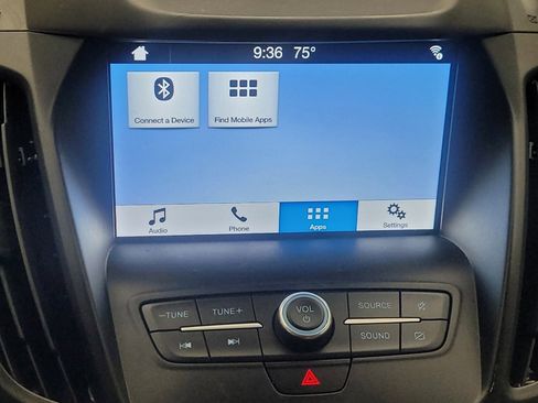 Used 2019 Ford Escape SE image 25