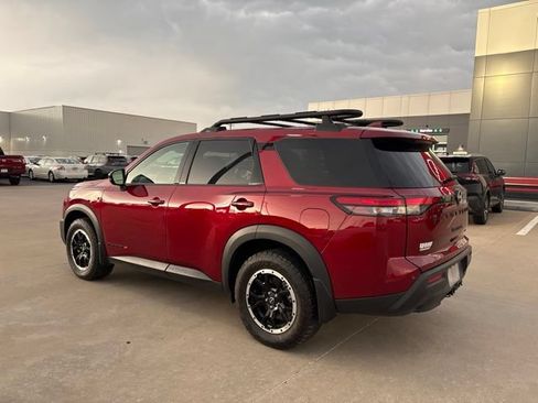 Used 2024 Nissan Pathfinder Rock Creek AWD/4WD image 4