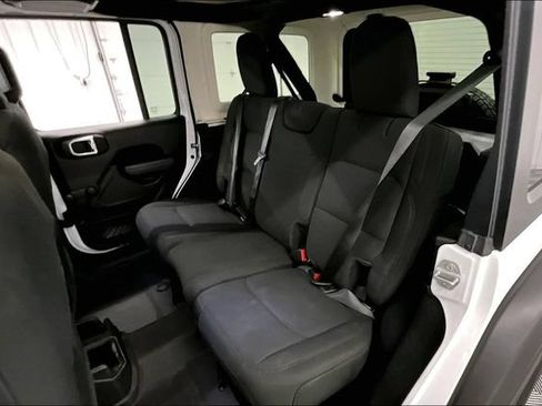 Used 2022 Jeep Wrangler Unlimited Sport AWD/4WD image 24
