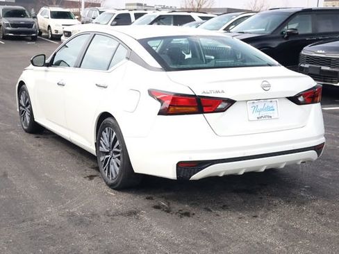 Used 2025 Nissan Altima 2.5 SV FWD image 6