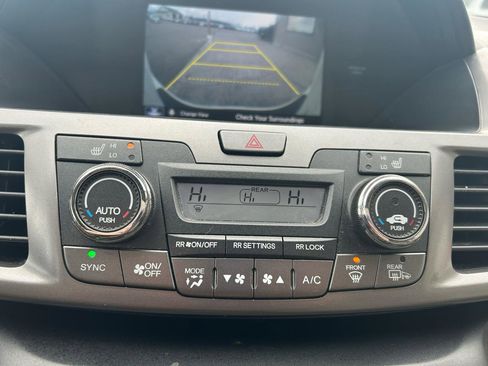 Used 2015 Honda Odyssey EX-L image 24