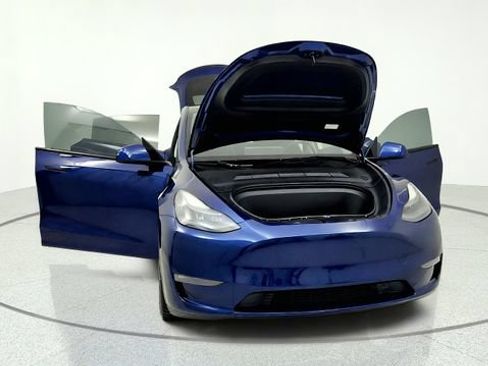 Used 2023 Tesla Model Y Performance AWD/4WD image 12