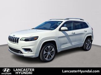 Used 2019 Jeep Cherokee Overland w/ Technology Group AWD/4WD video 1