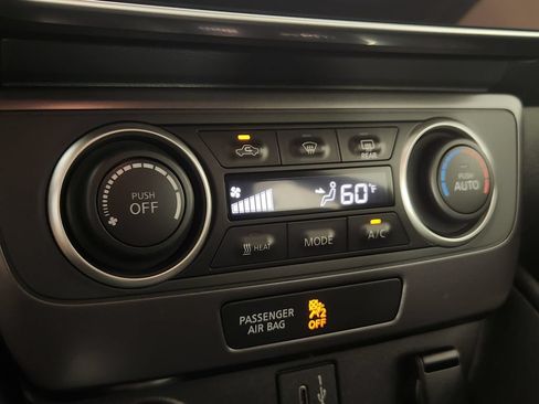 Used 2025 Nissan Leaf S FWD image 29