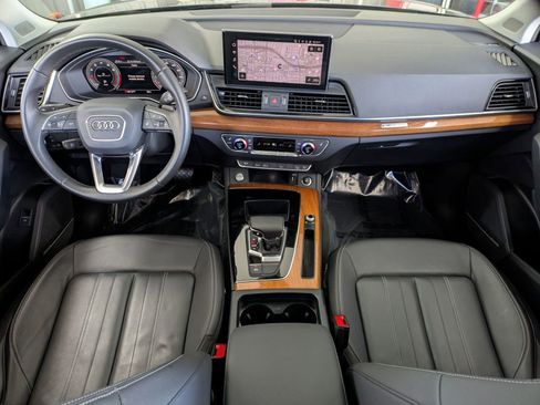Used 2023 Audi Q5 2.0T Premium Plus w/ Premium Plus Package AWD/4WD image 7