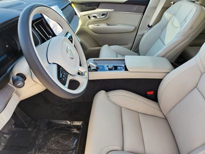New 2026 Volvo XC90 T8 Ultra w/ Protection Package Premier